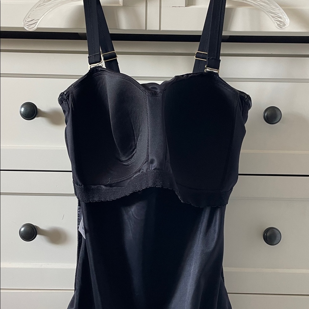 Land's End Women'S Black One-Piece Swim Suit w/ D-Cup Support Bra Full Coverage - Picture 5 of 8